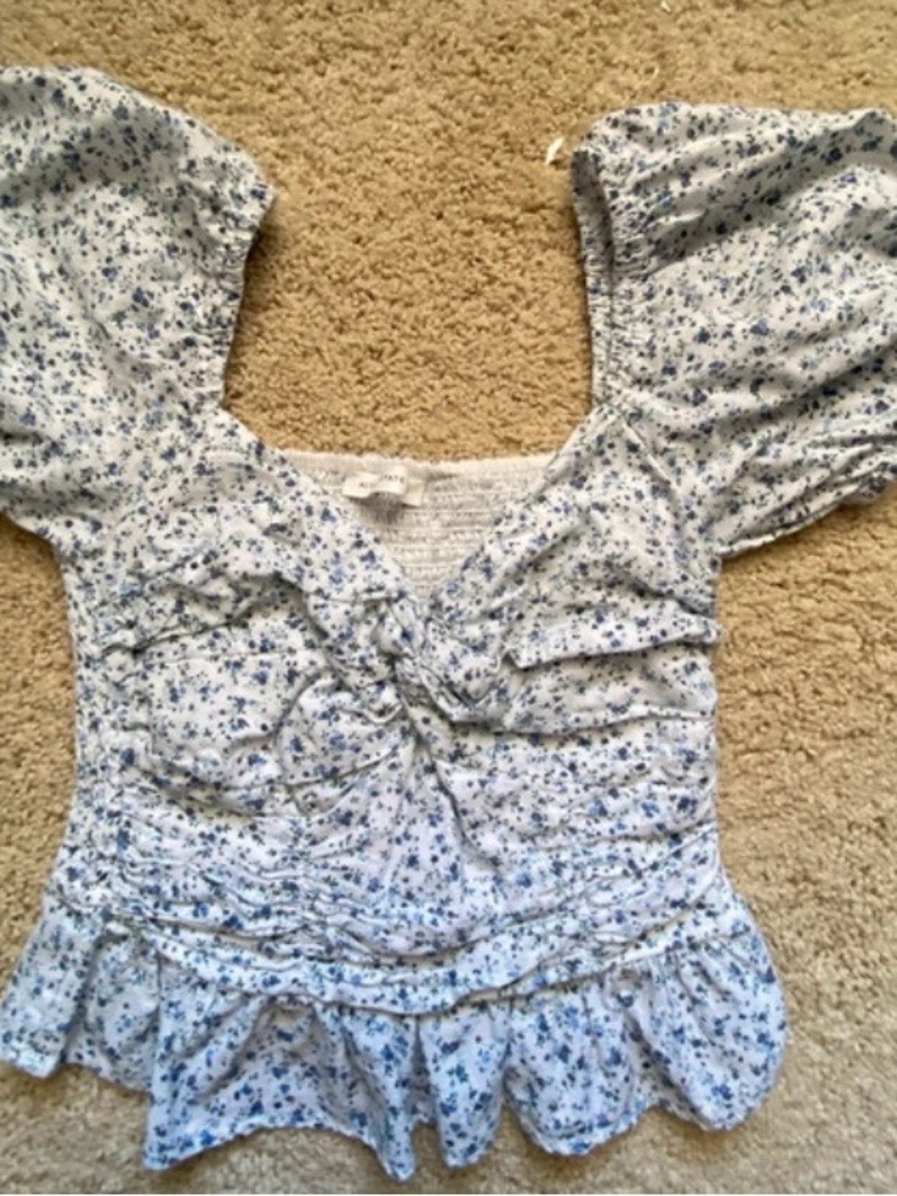 Light Blue Floral Ruched Puff Sleeve Top and matching skirt size small
